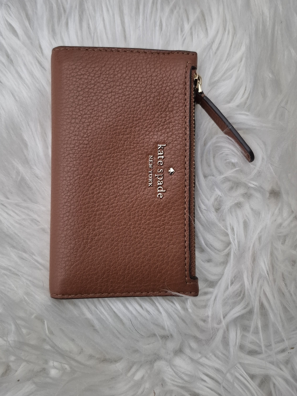 Like New Kate Spade Leila Slim Bifold Leather Wallet – Gingerbread
